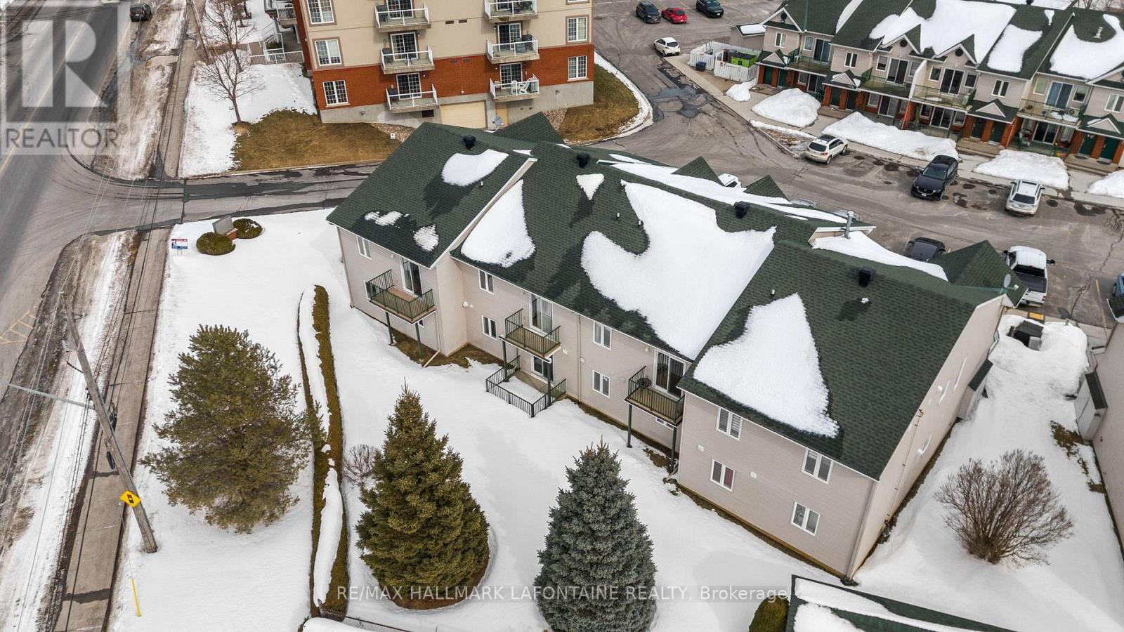 103 - 2929 Laurier Street