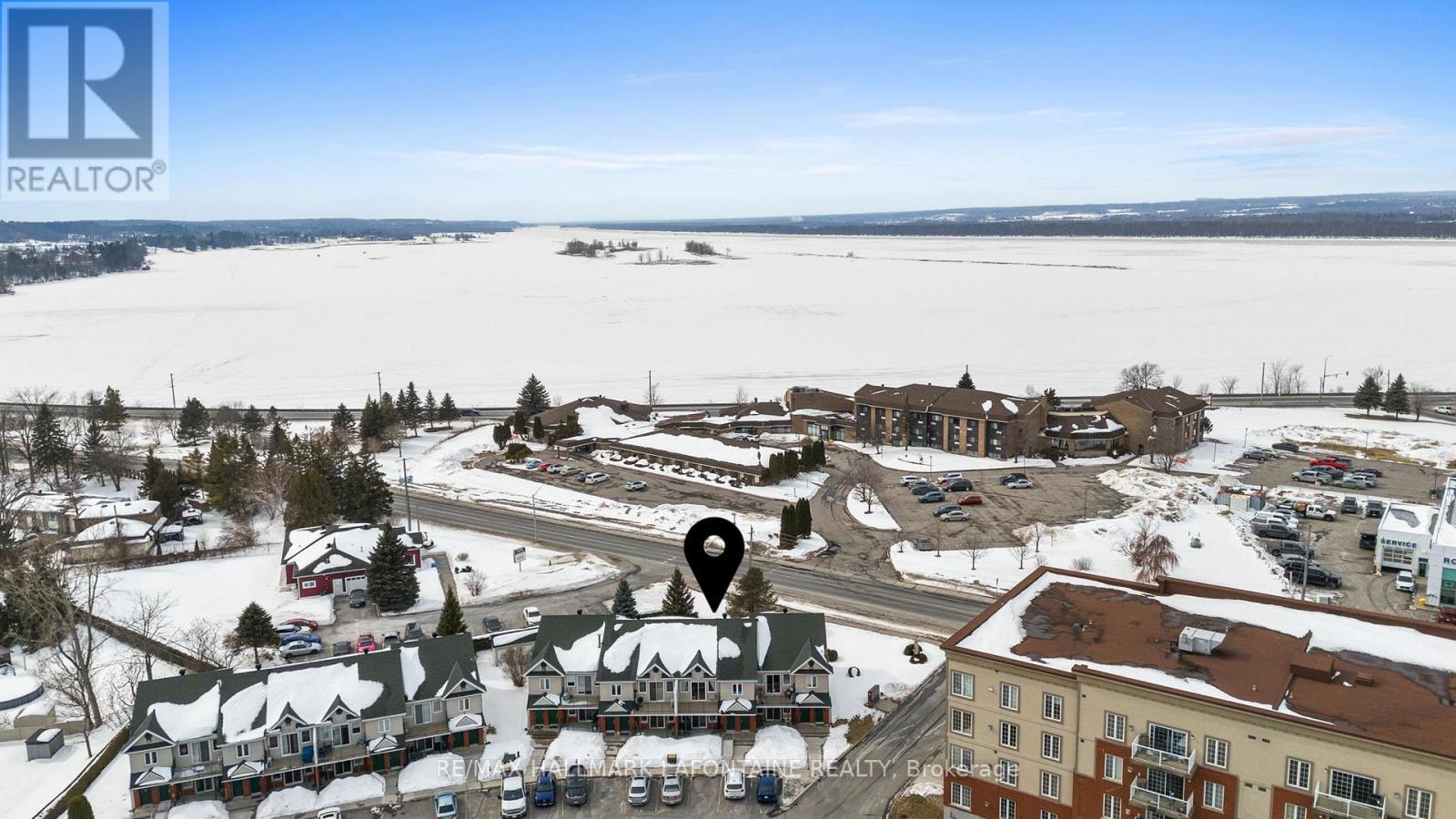 103 - 2929 Laurier Street