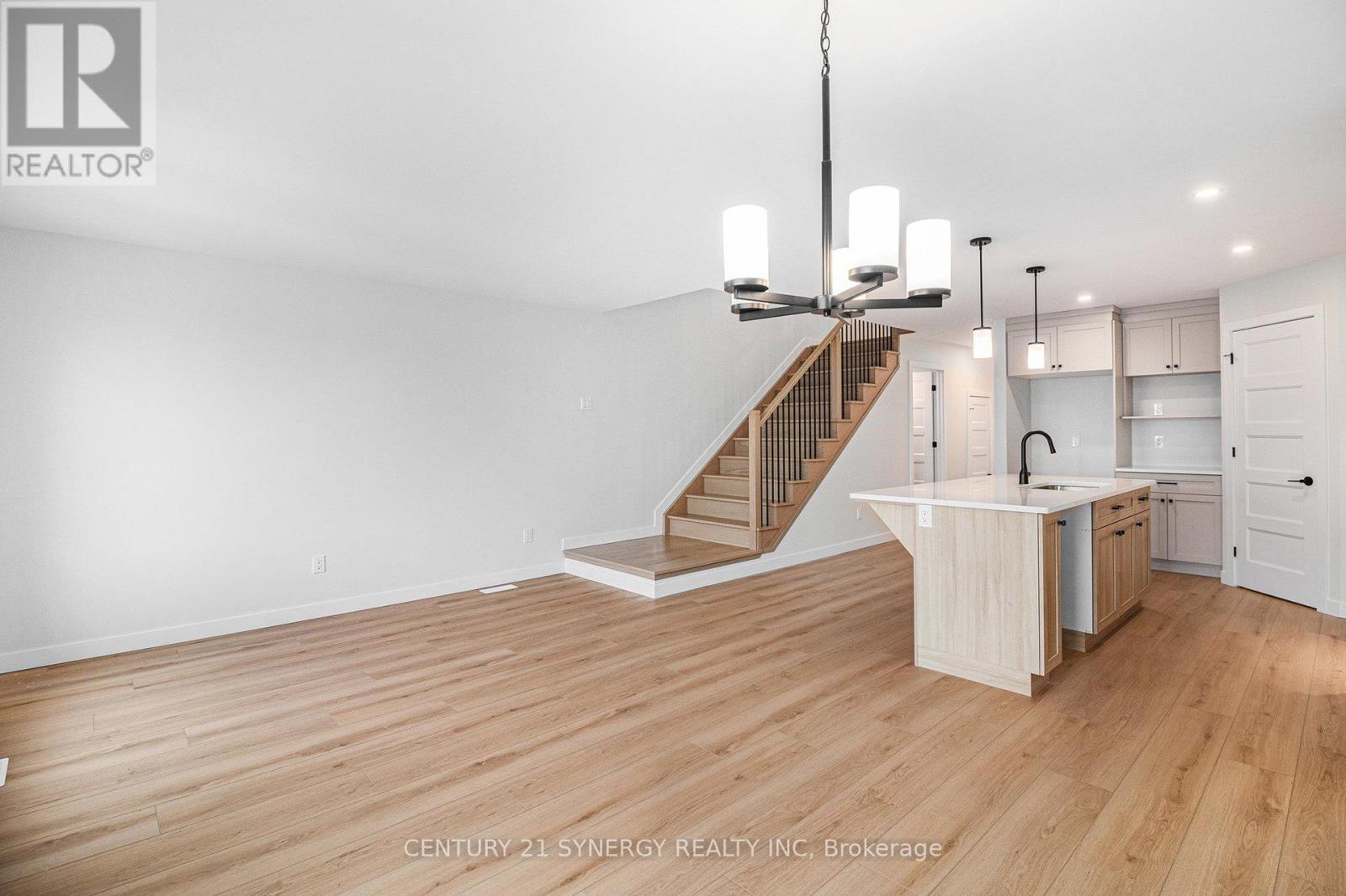 2733 Lancaster Road, Unit 121