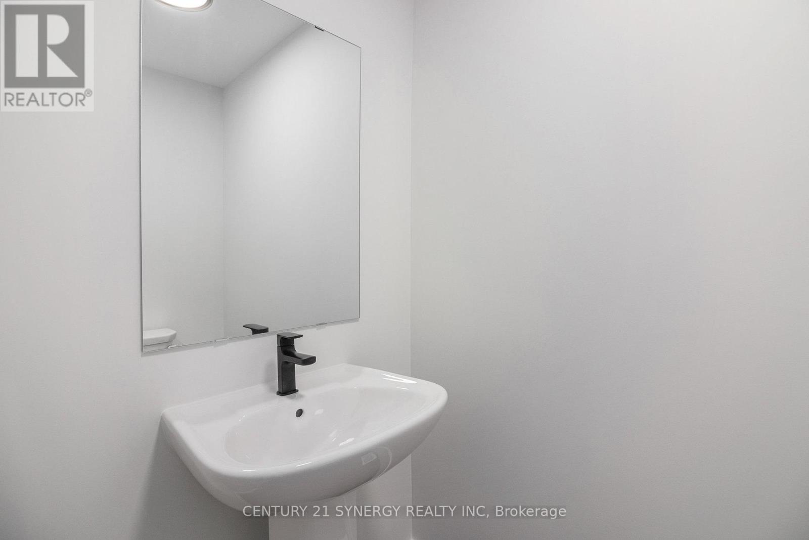 2733 Lancaster Road, Unit 121