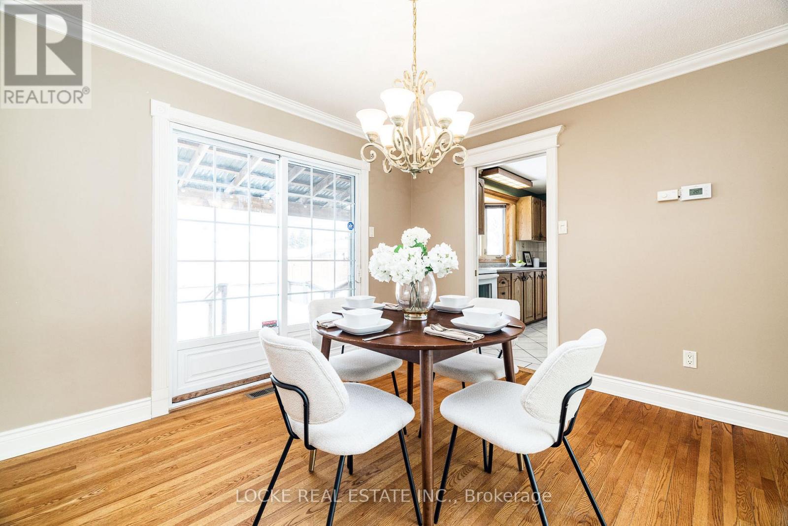 279 Hoylake Crescent