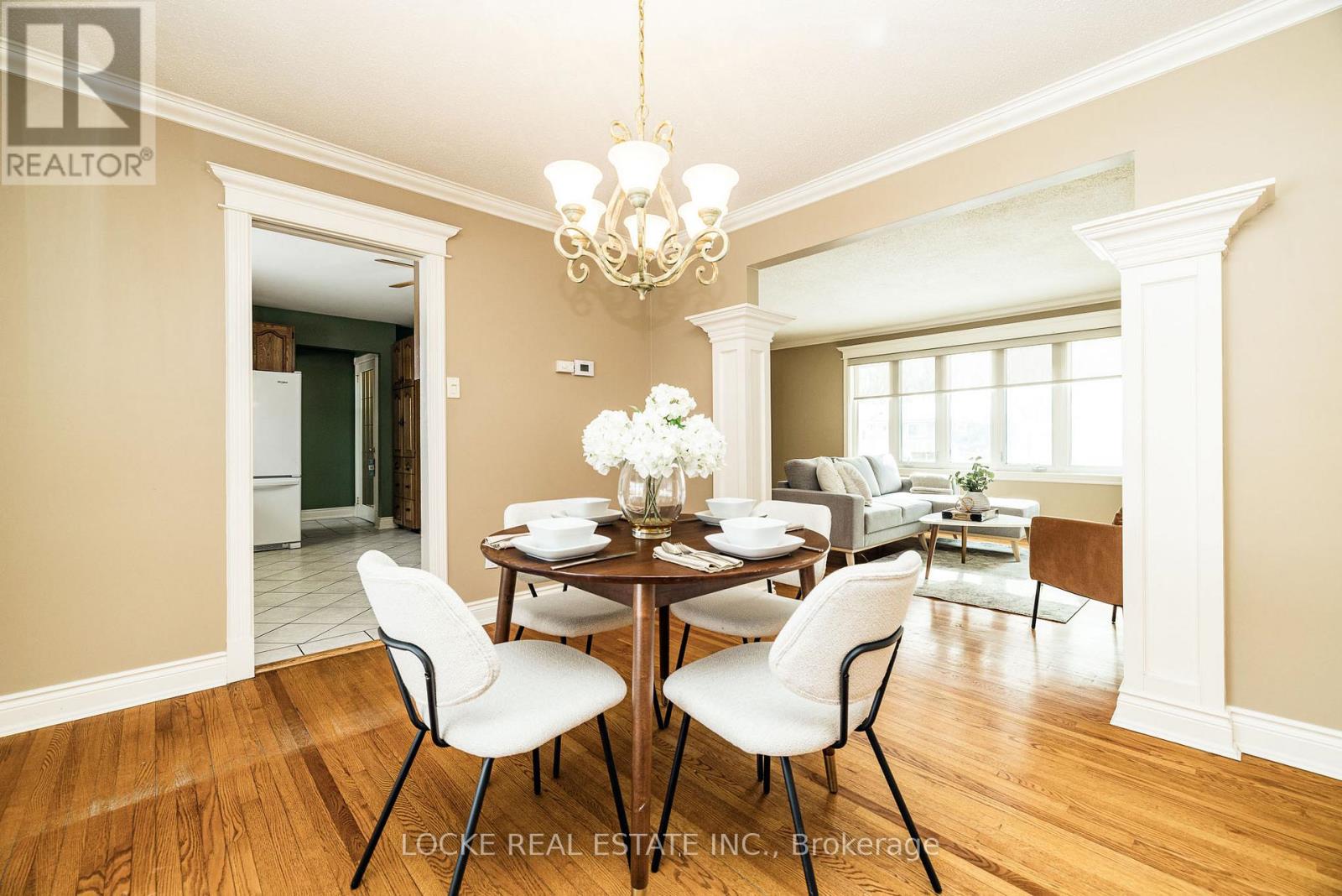 279 Hoylake Crescent