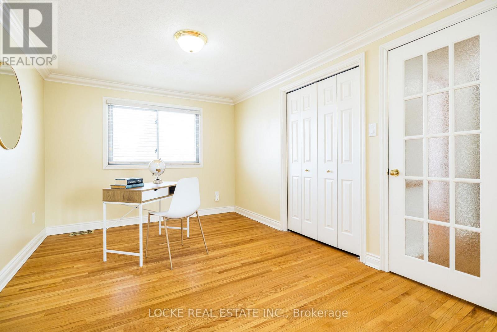 279 Hoylake Crescent