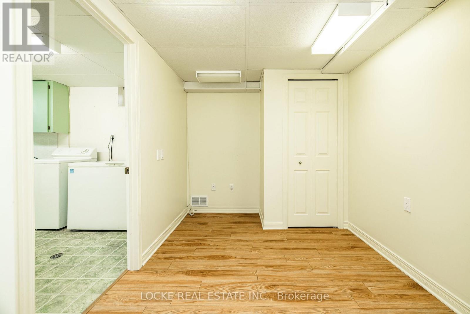 279 Hoylake Crescent