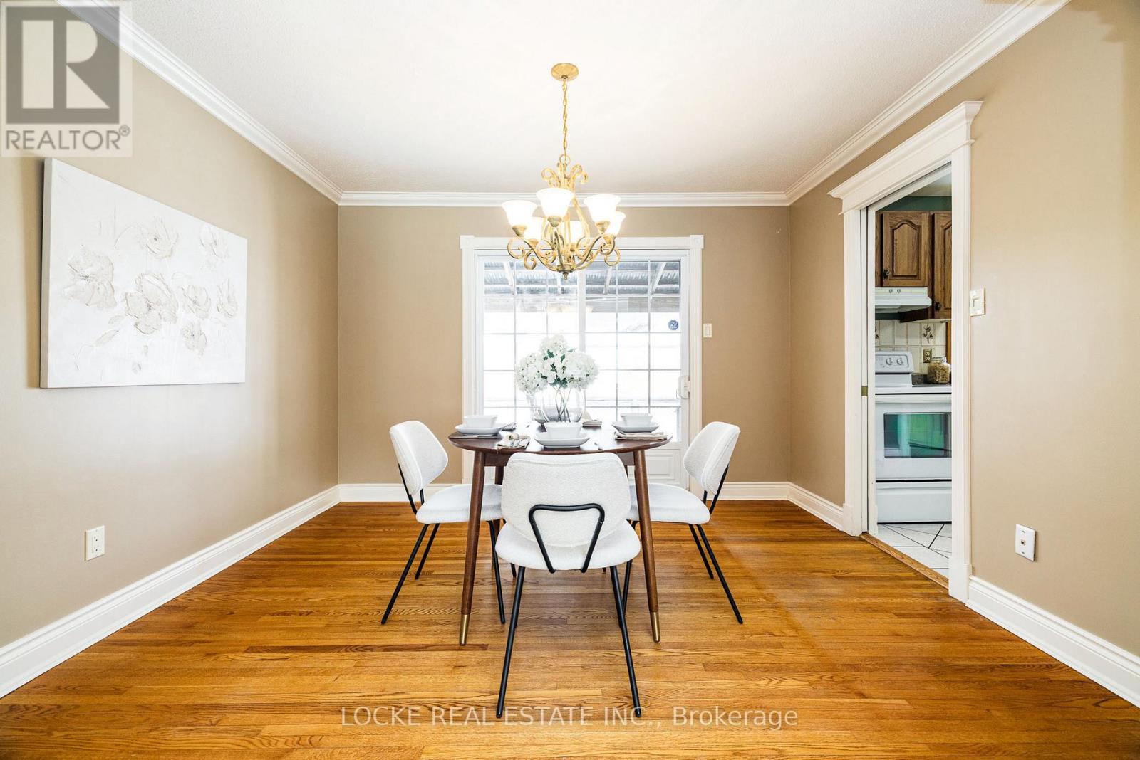 279 Hoylake Crescent