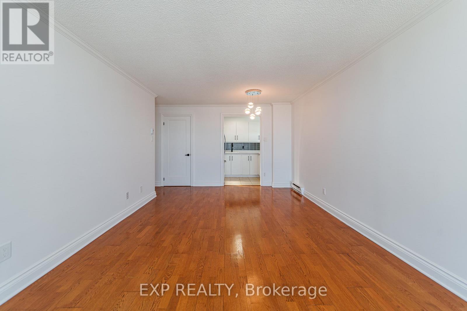 1004 - 1440 Heron Road