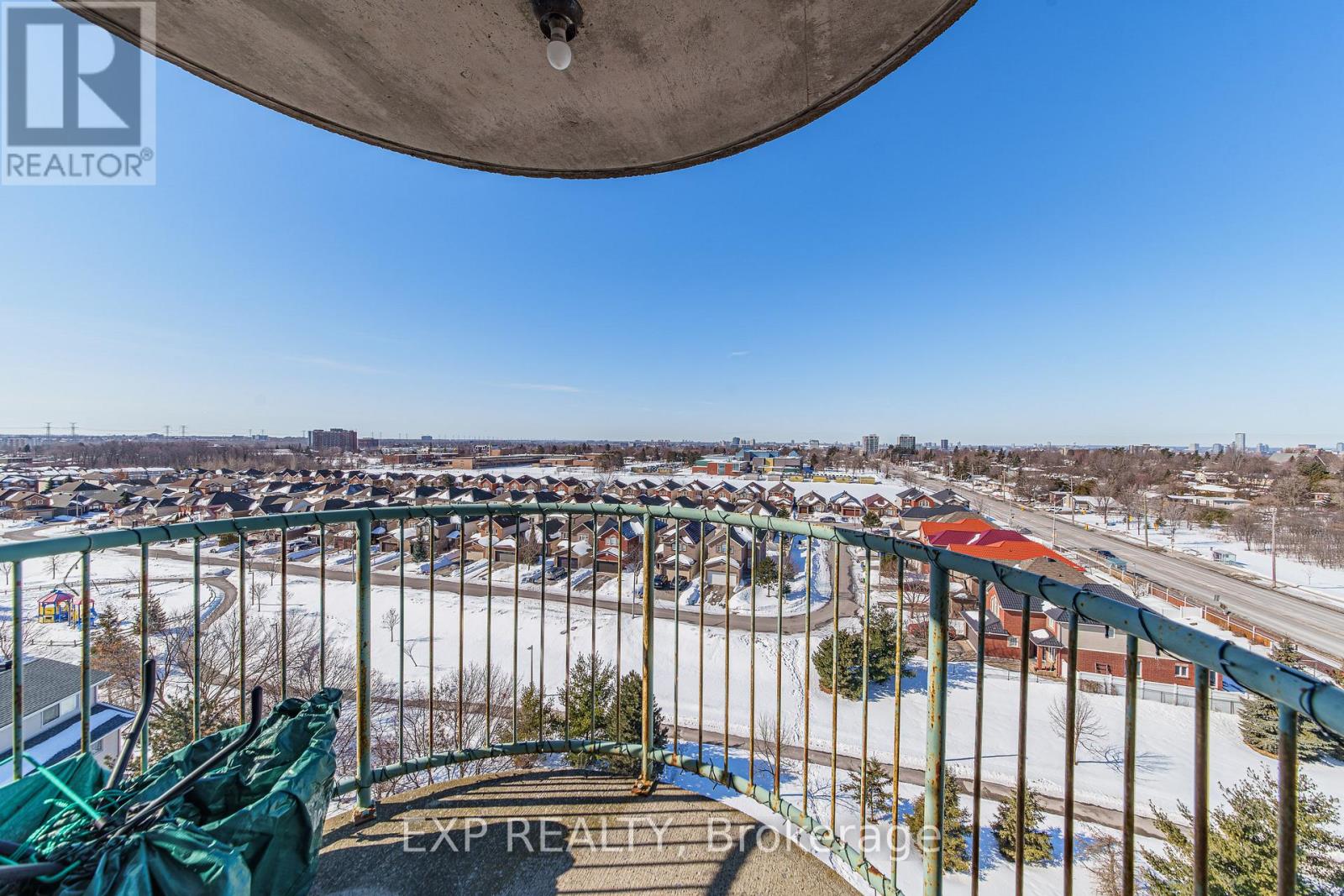 1004 - 1440 Heron Road