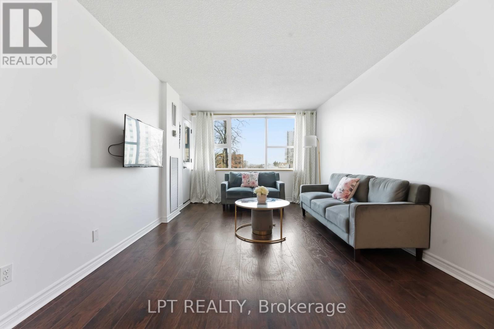 314 - 555 Brittany Drive