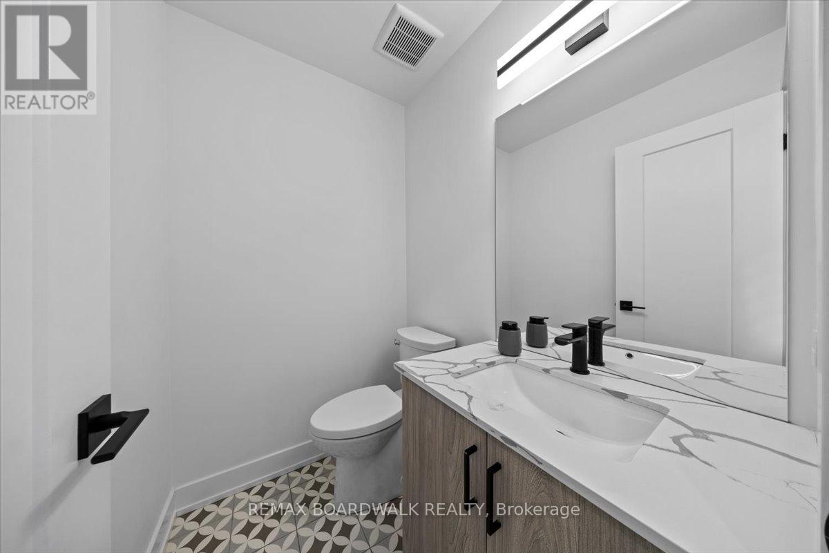 1535 Kamouraska Circle