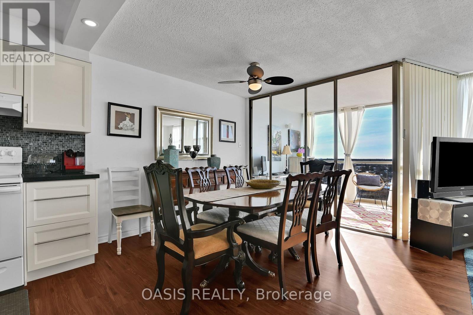 1108 - 2760 Carousel Crescent