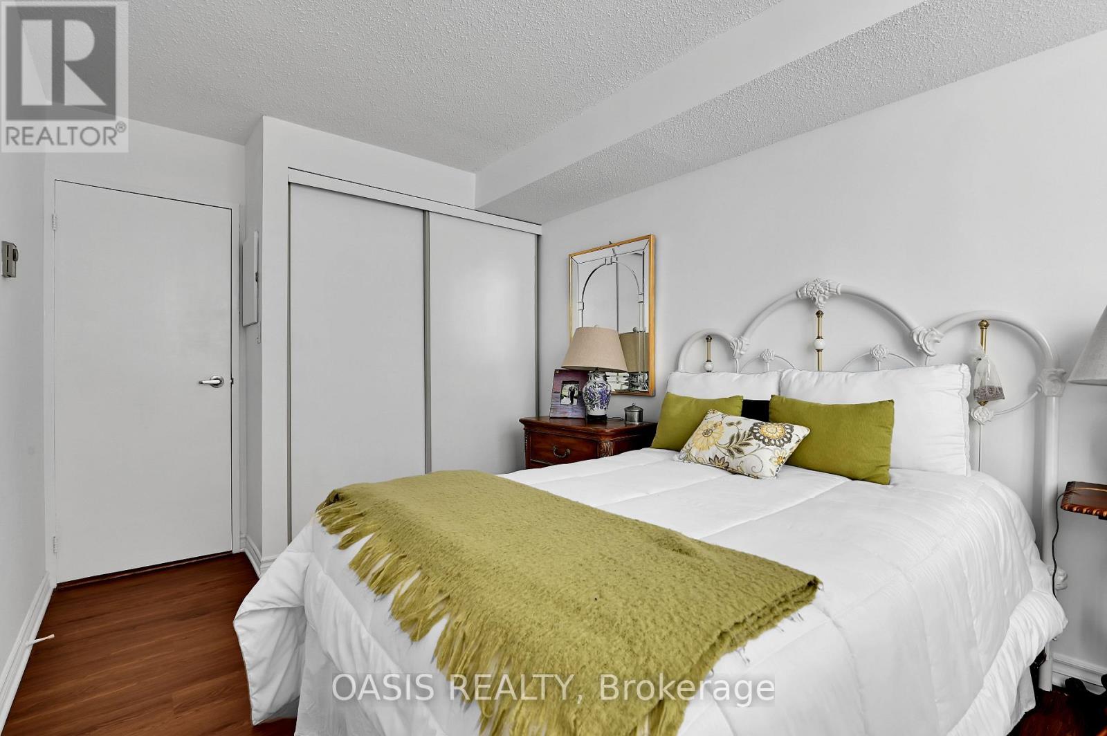 1108 - 2760 Carousel Crescent