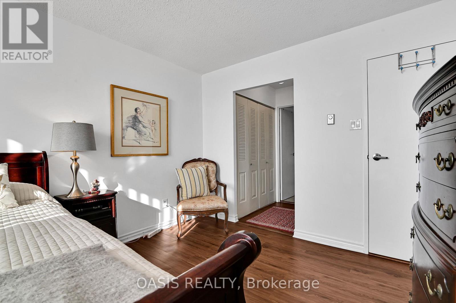 1108 - 2760 Carousel Crescent