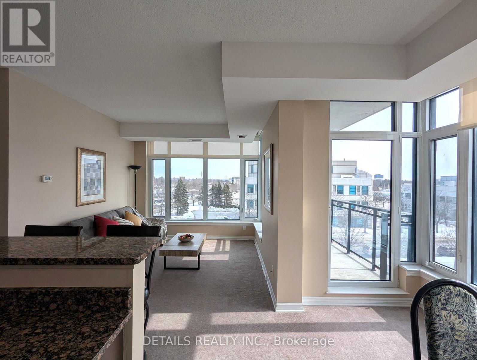 402 - 100 Roger Guindon Avenue