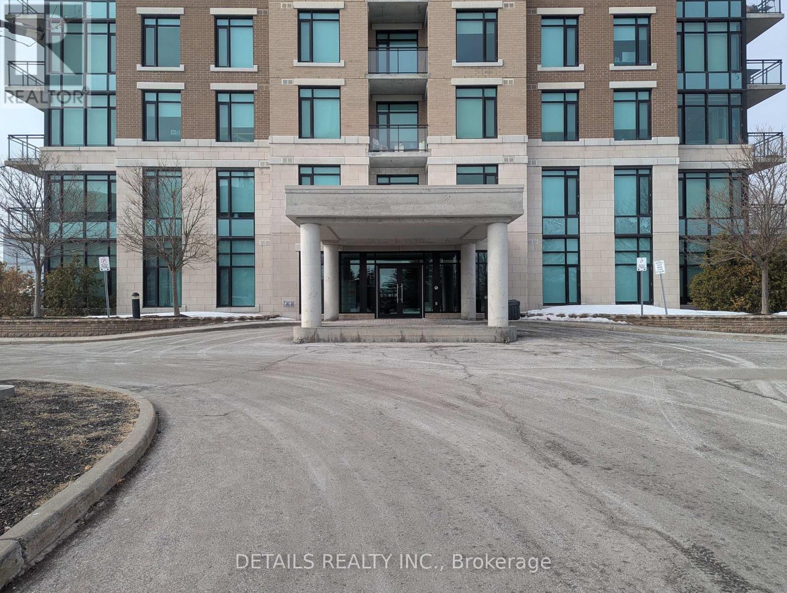 402 - 100 Roger Guindon Avenue