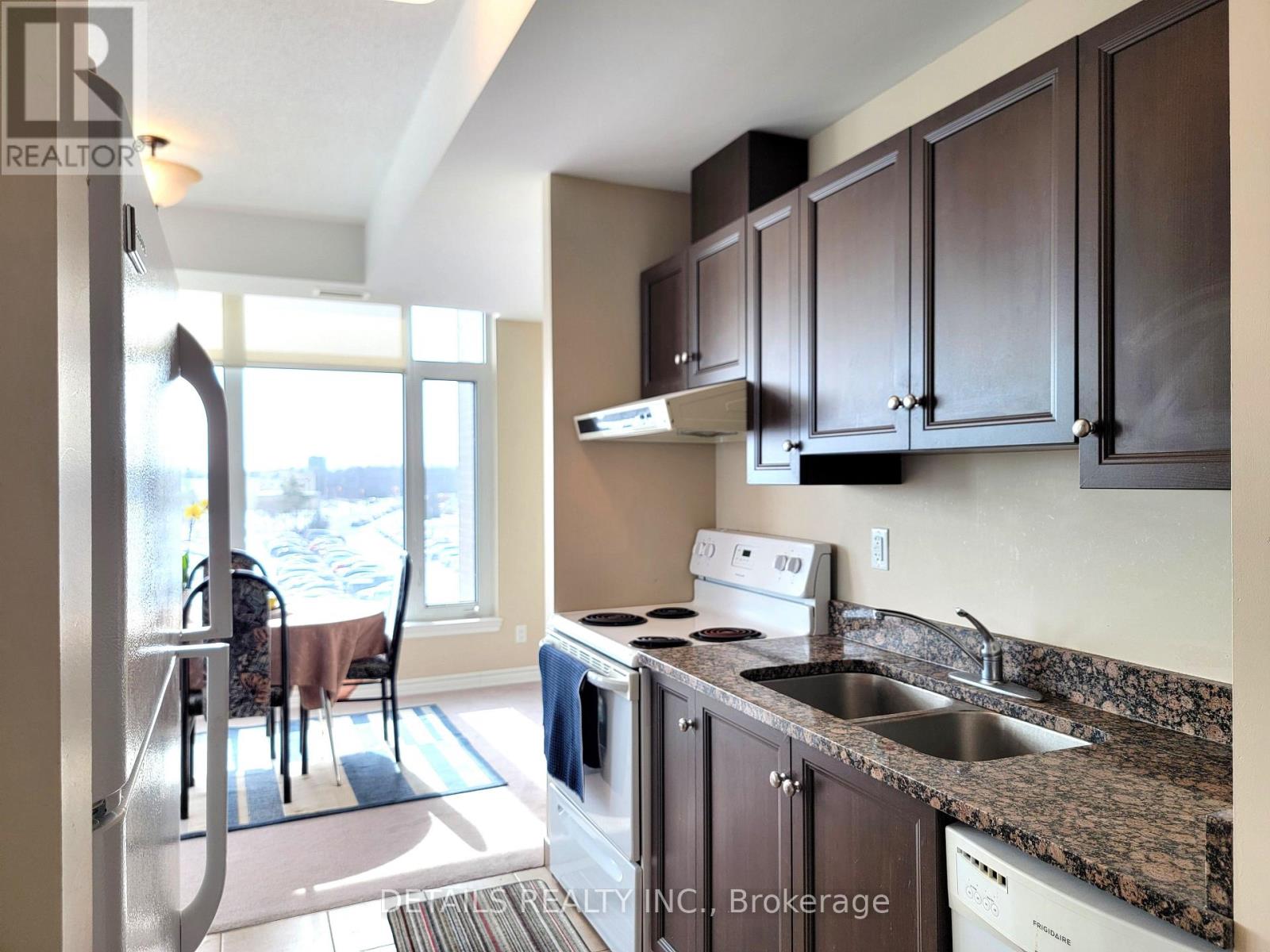 402 - 100 Roger Guindon Avenue