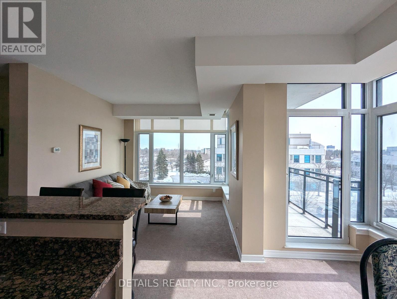 402 - 100 Roger Guindon Avenue