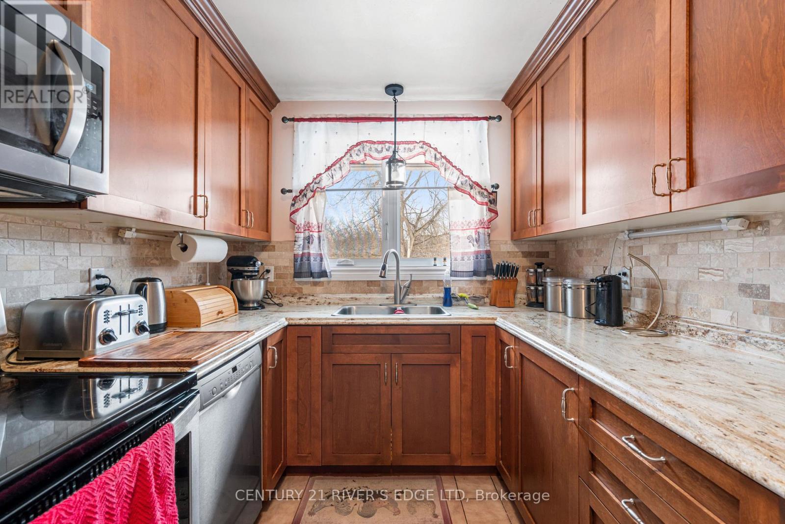 5429 County Road 16 Brinston Road