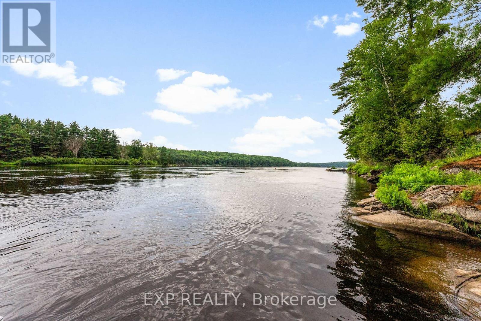 103 B Carriage Landing Road