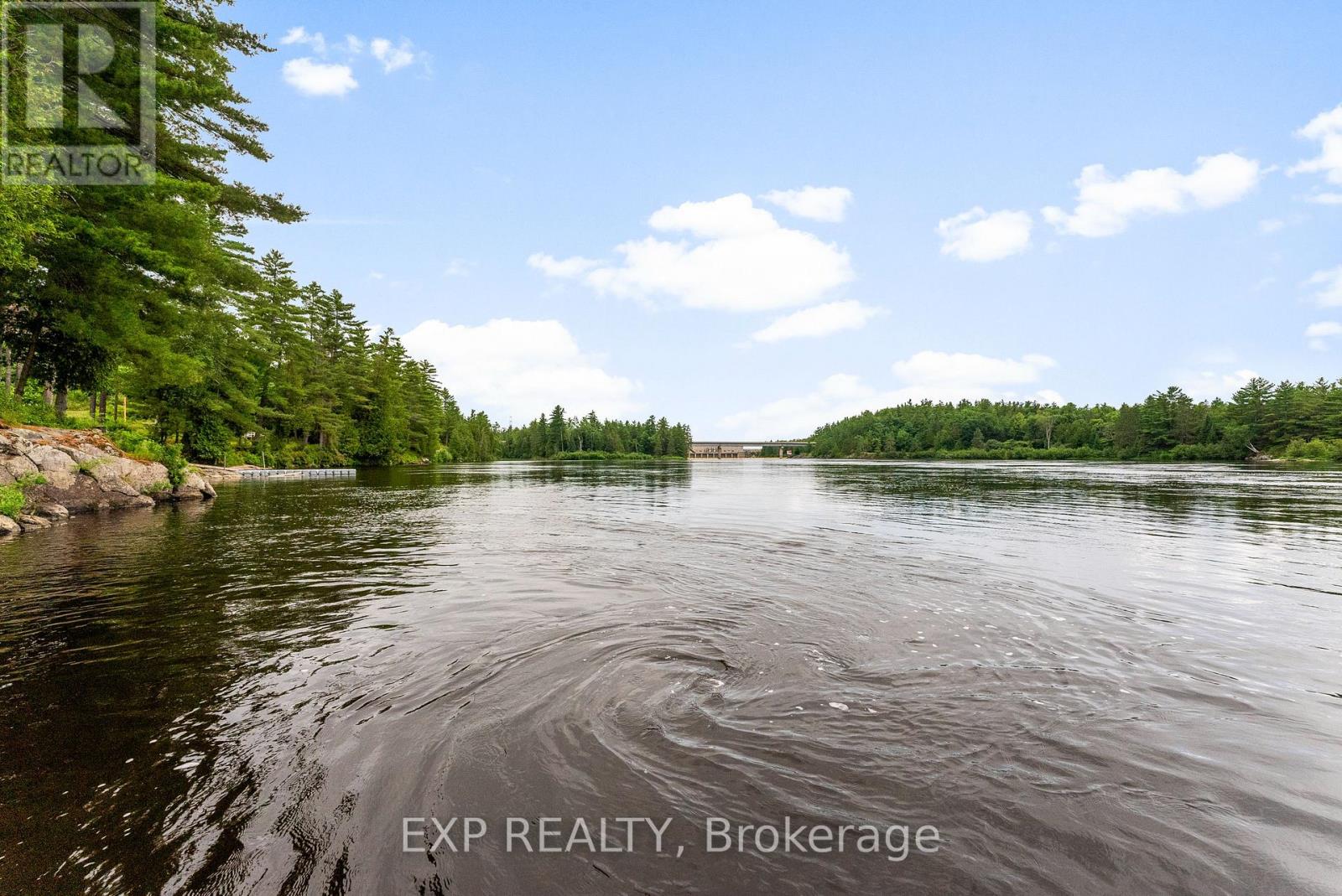 103 B Carriage Landing Road