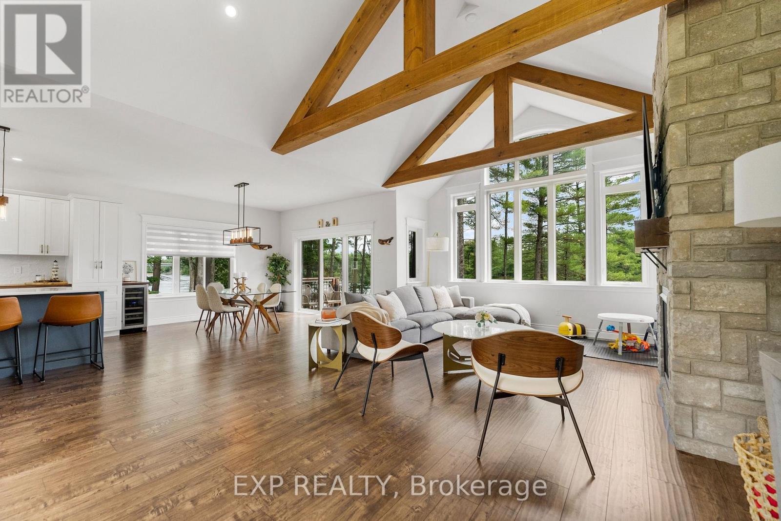 103 B Carriage Landing Road