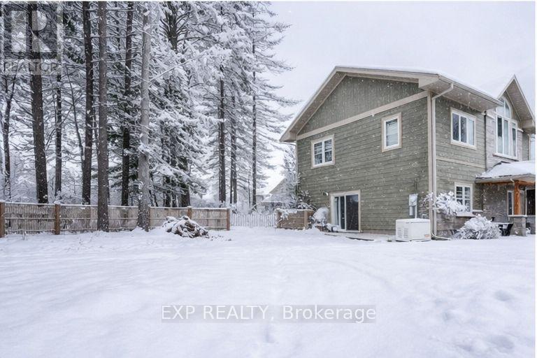 103 B Carriage Landing Road