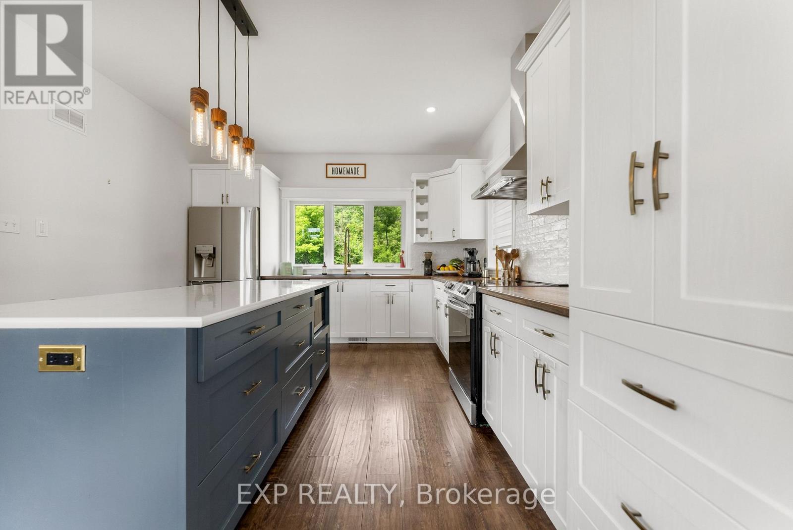 103 B Carriage Landing Road