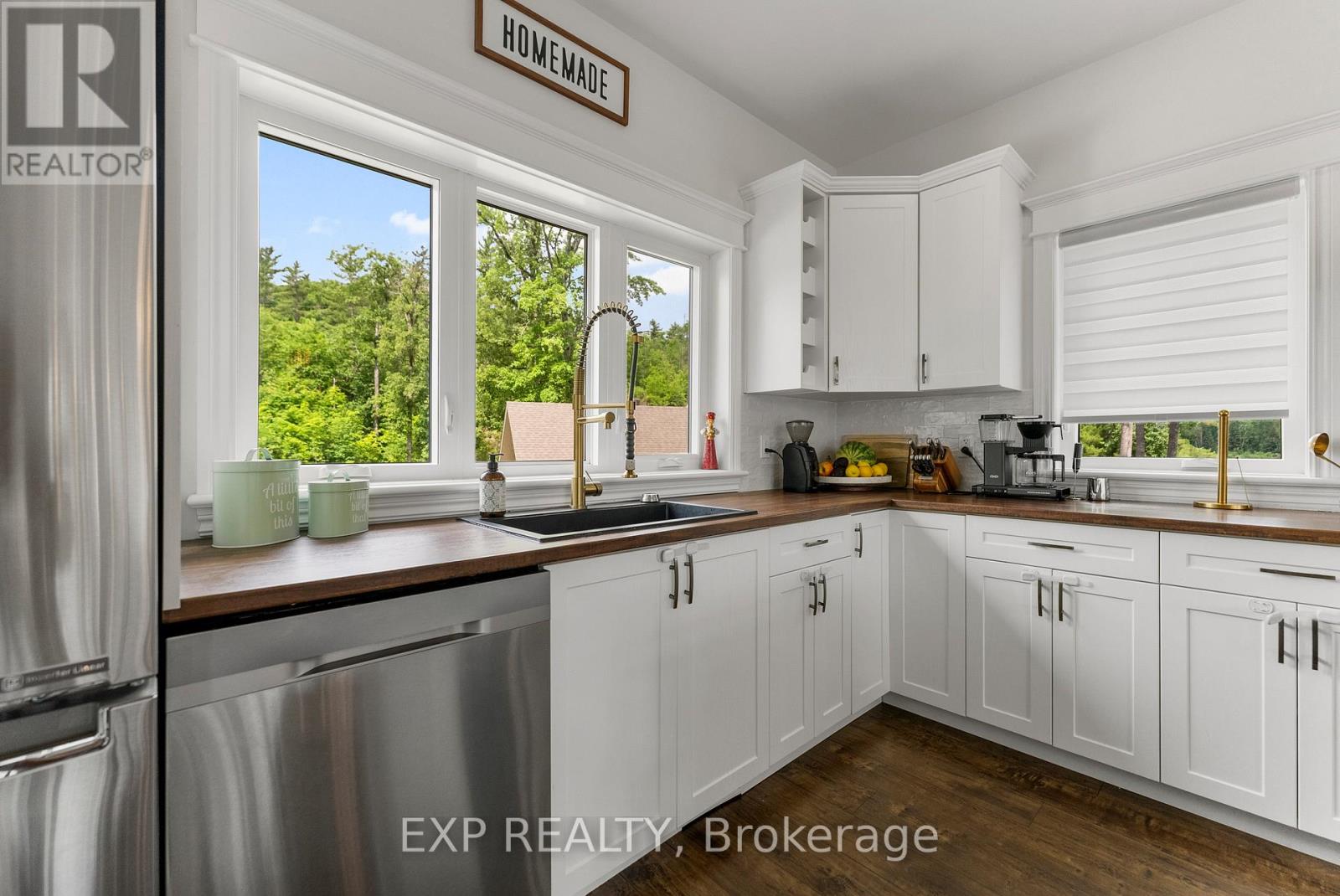 103 B Carriage Landing Road