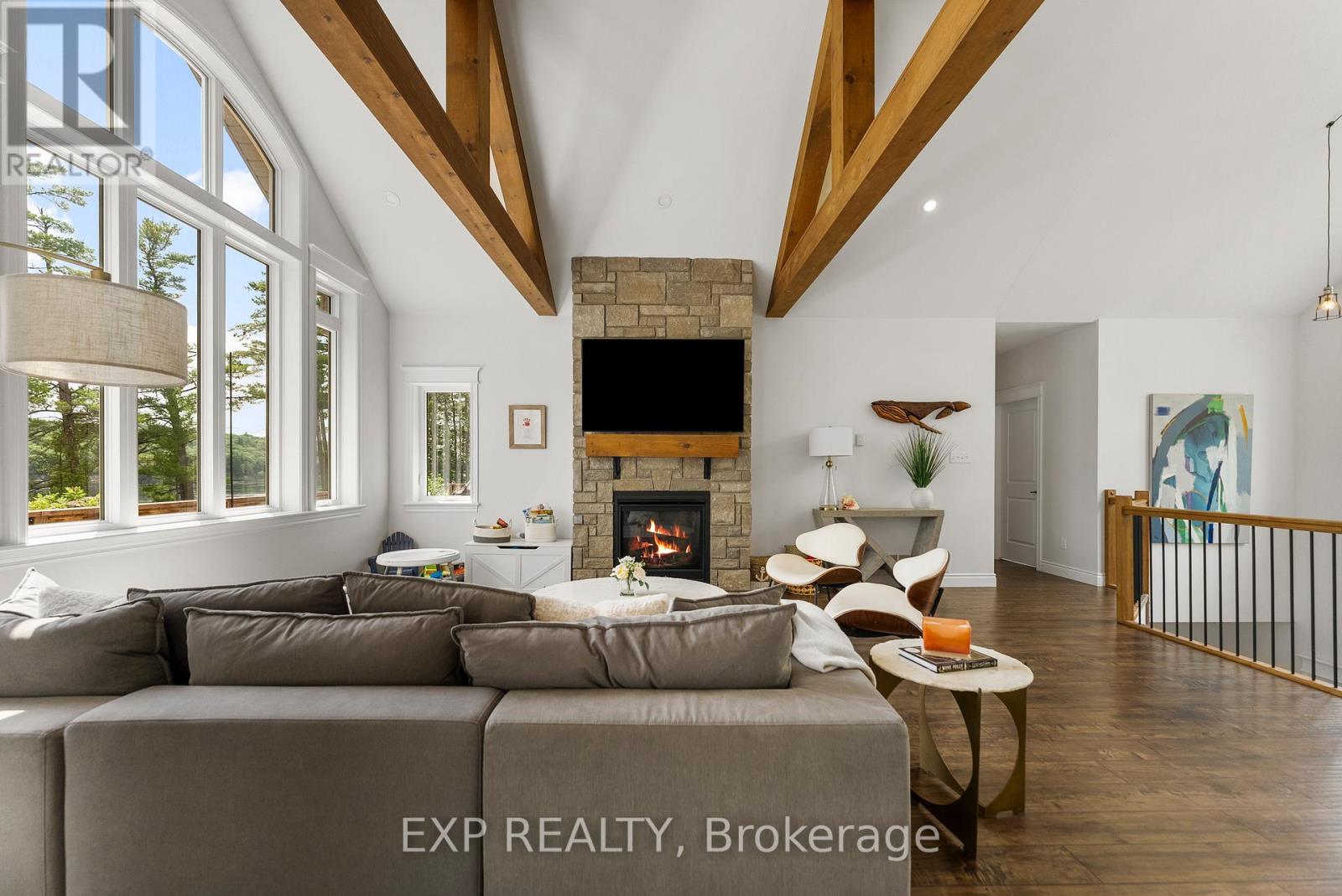 103 B Carriage Landing Road