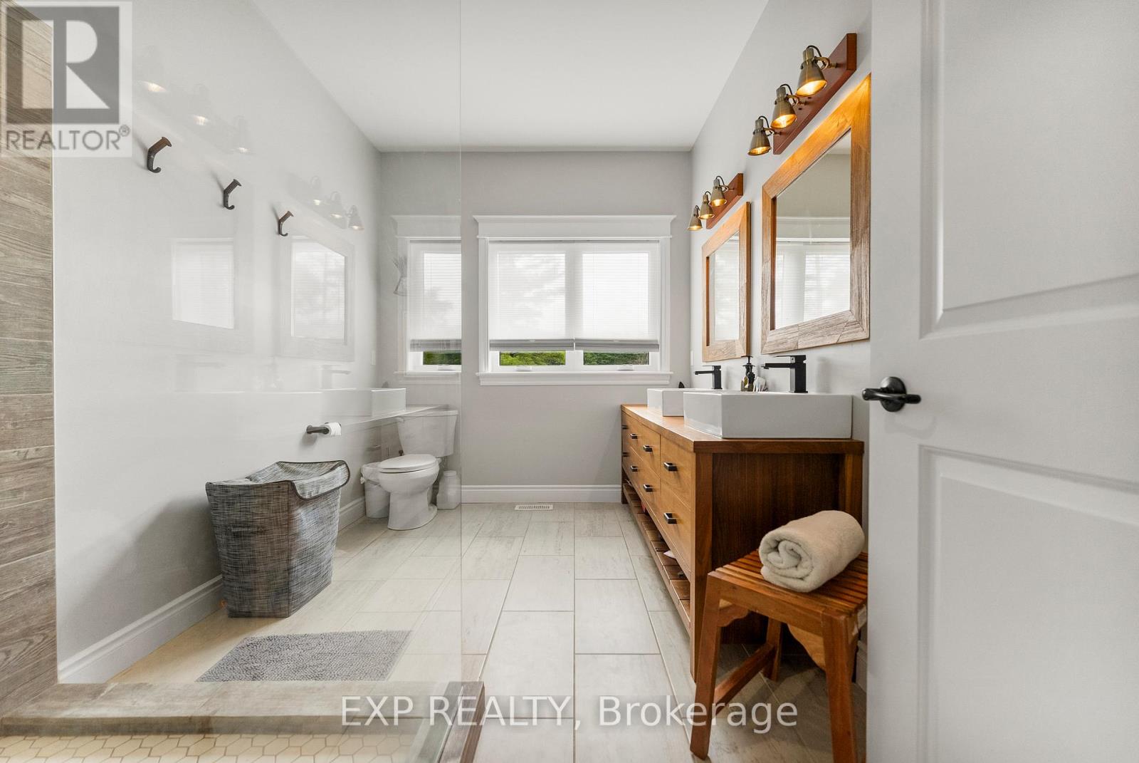 103 B Carriage Landing Road