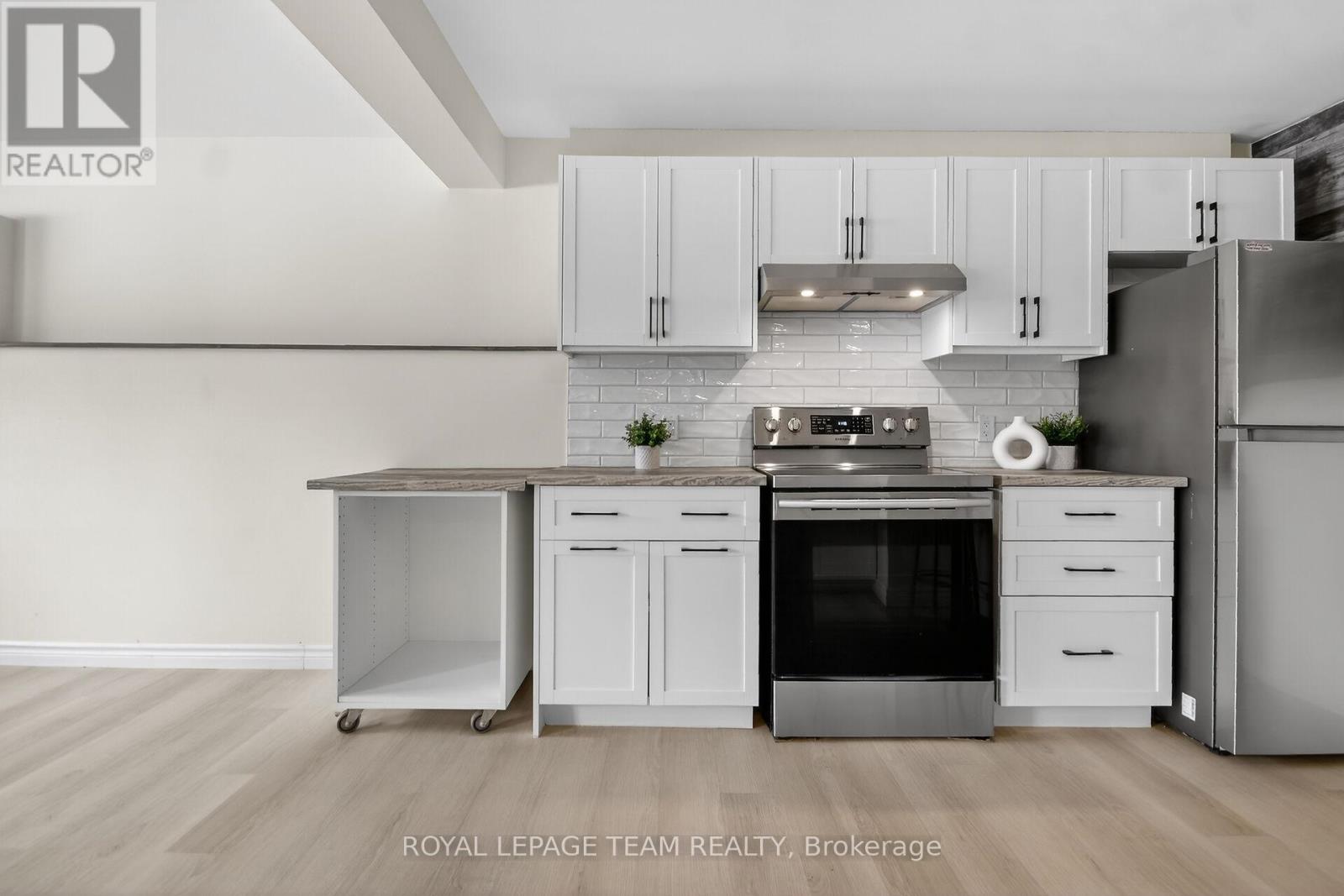 3333 White Spruce Street