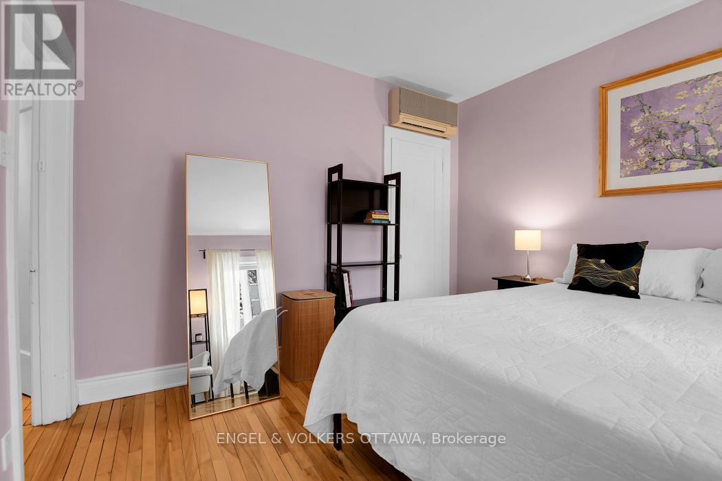 2 - 180 Augusta Street