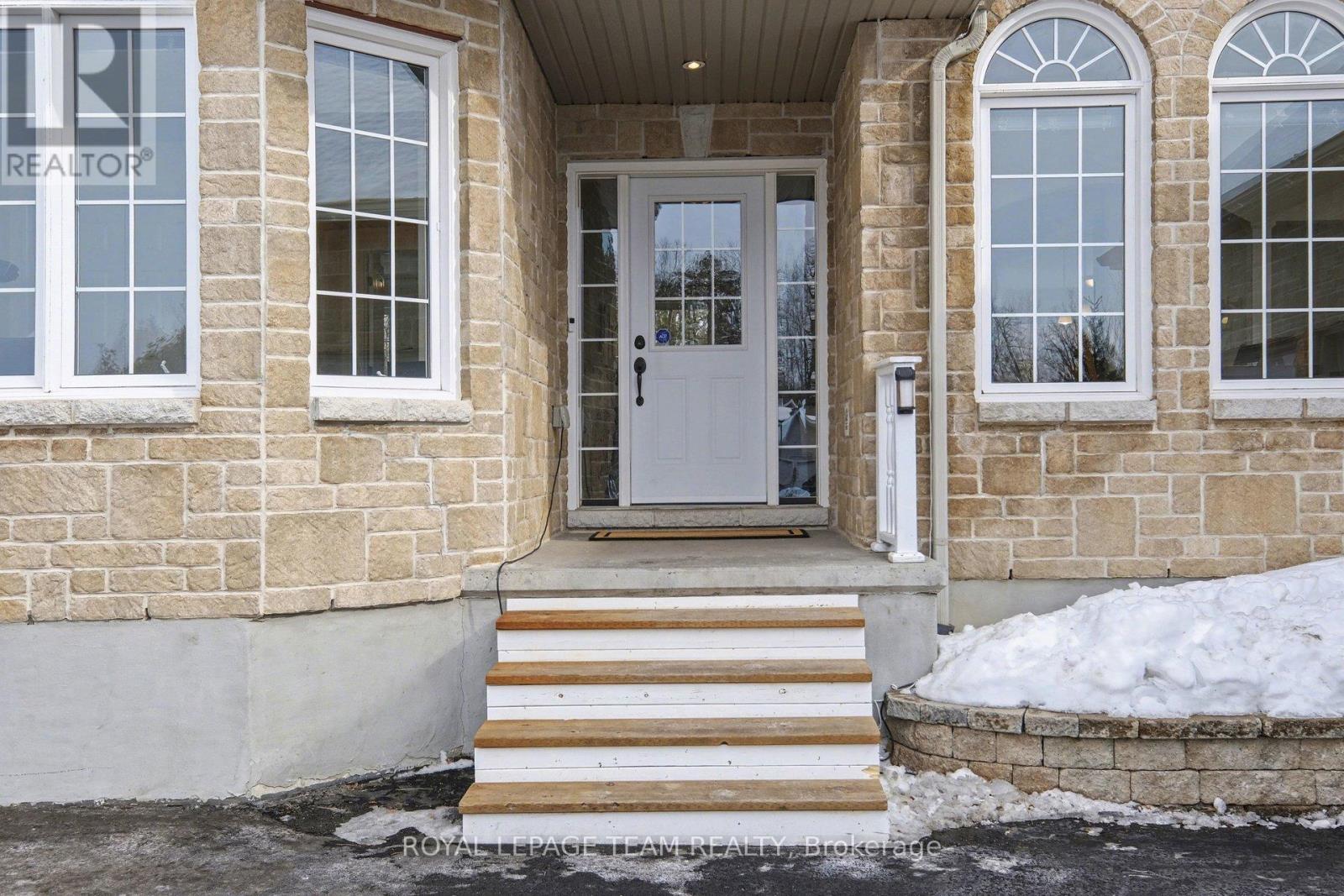 20 Cedar Rail Crescent