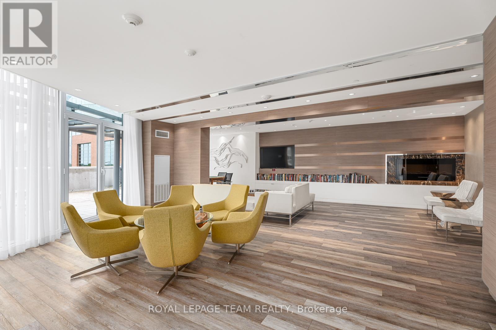 103 - 485 Richmond Road