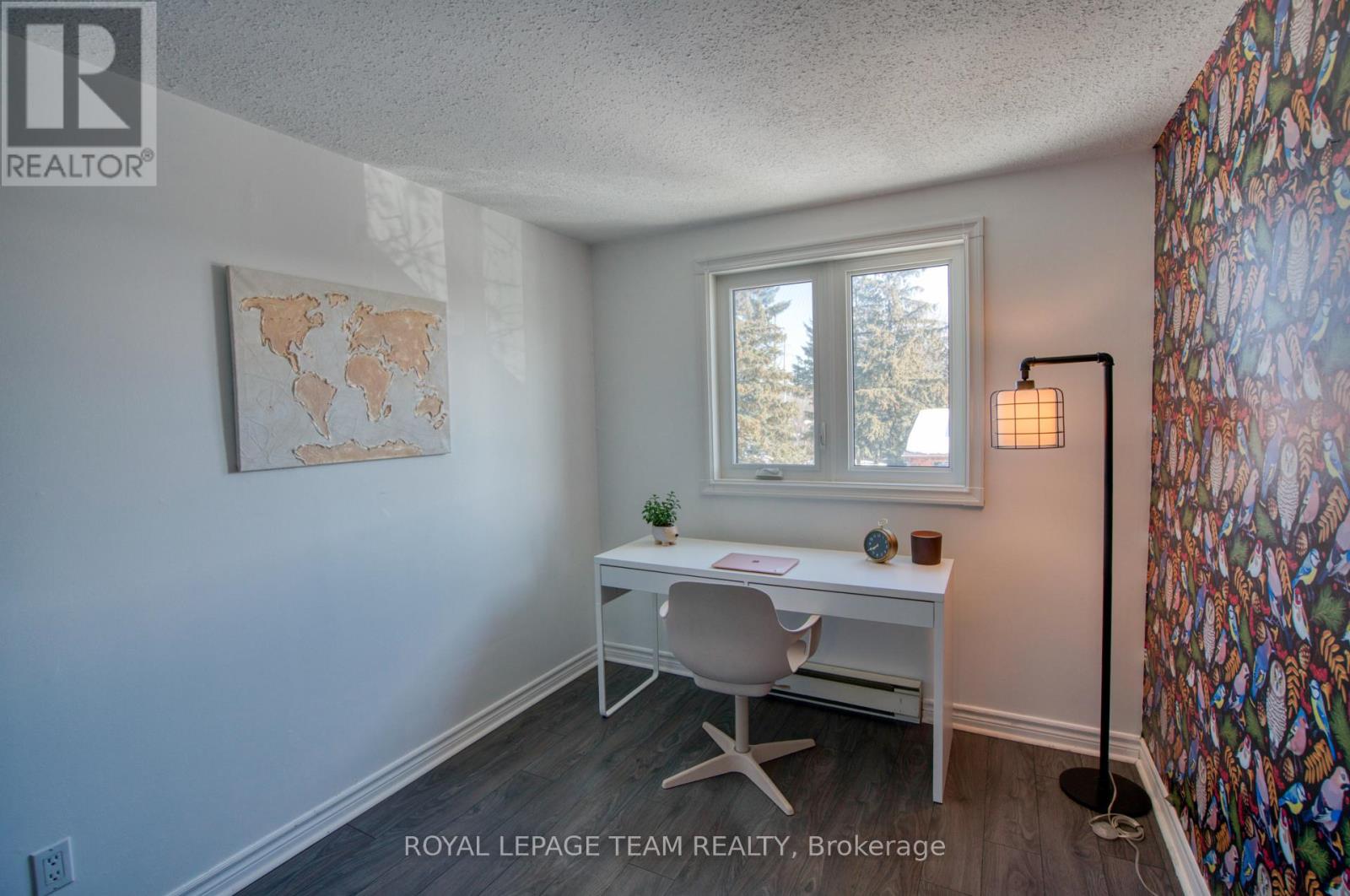 15 - 1302 Alness Court