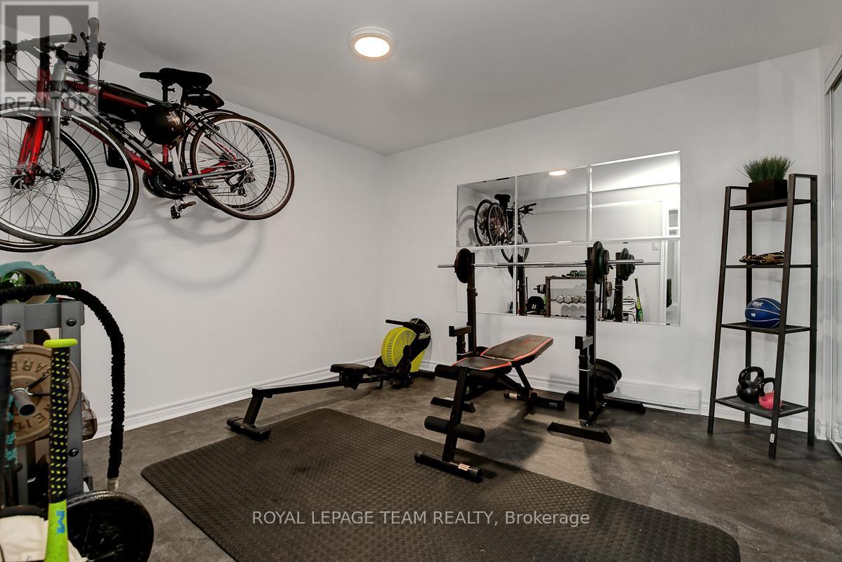 15 - 1302 Alness Court