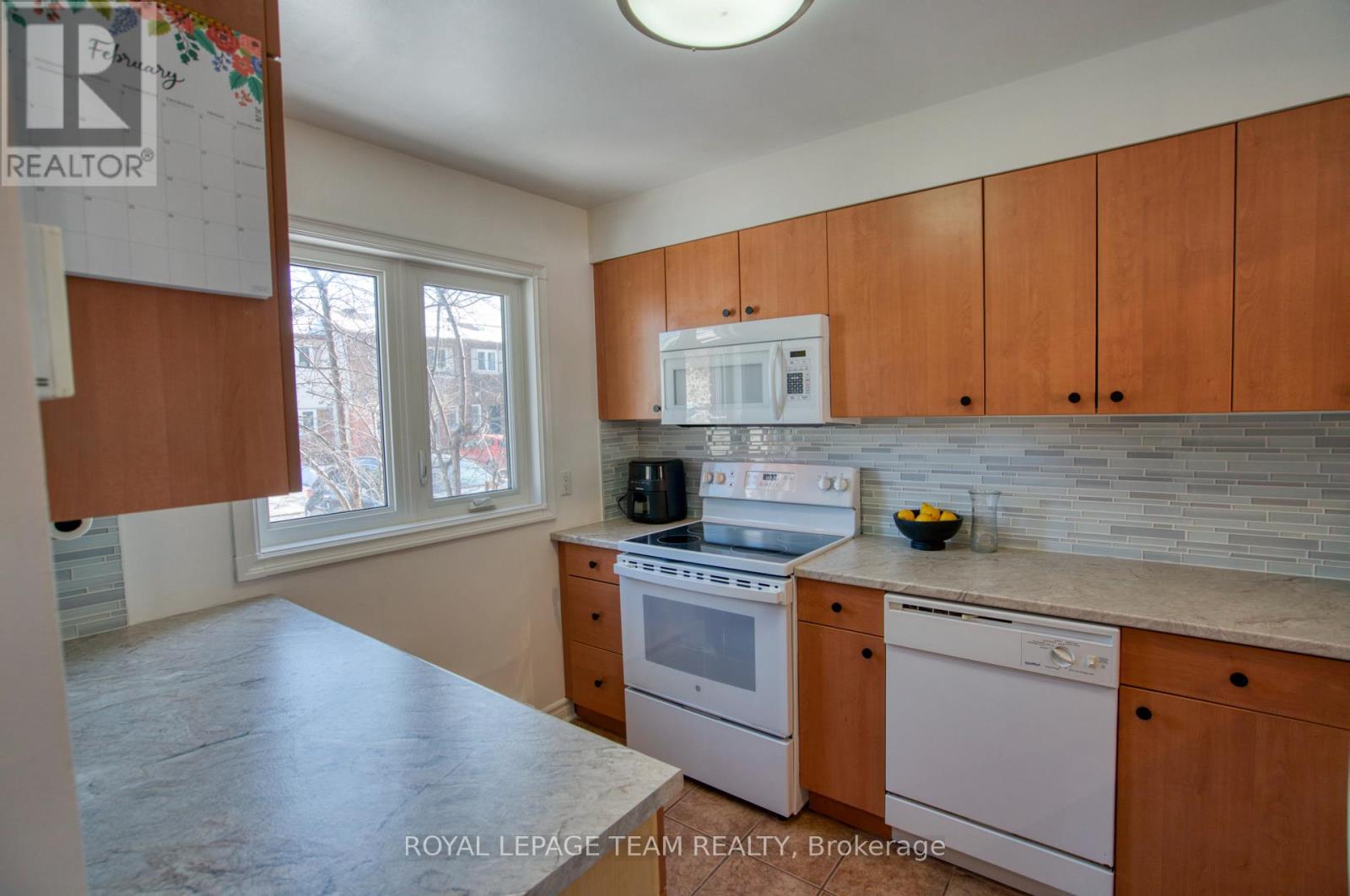 15 - 1302 Alness Court