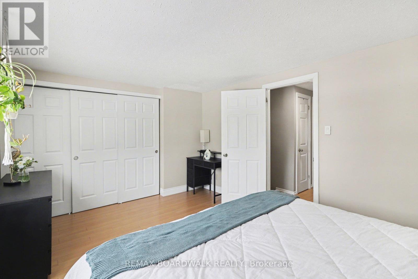 3 - 443 Canotia Place