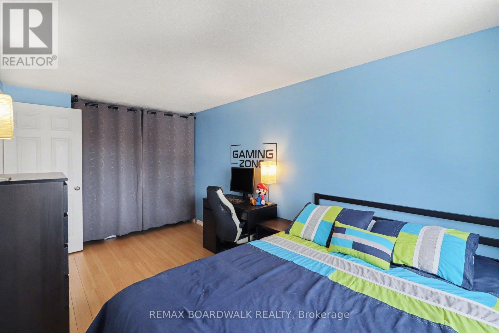 3 - 443 Canotia Place