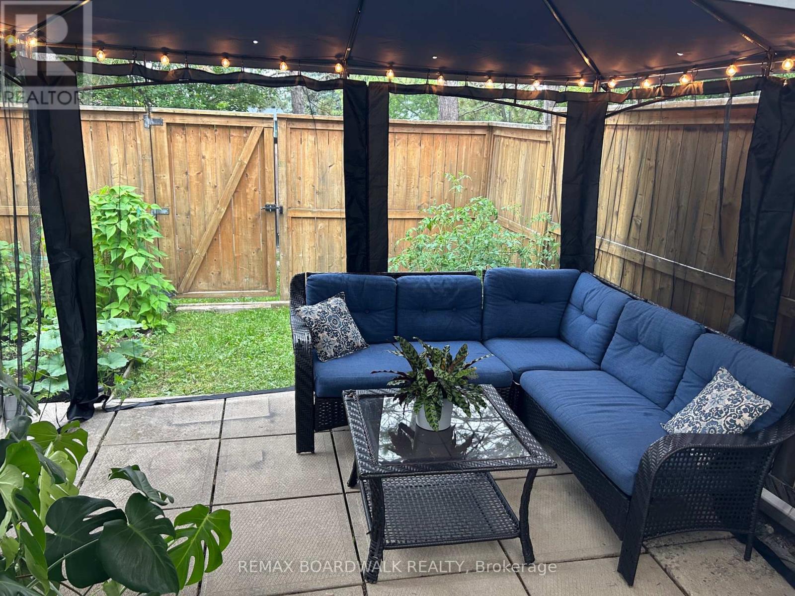 3 - 443 Canotia Place