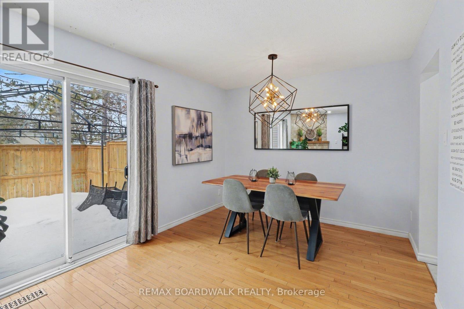 3 - 443 Canotia Place