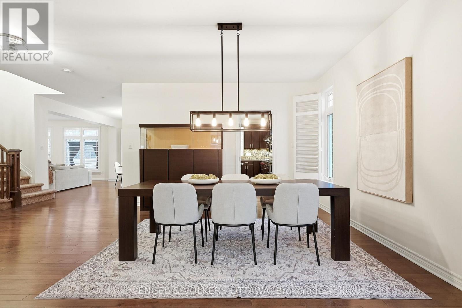 517 Golden Sedge Way