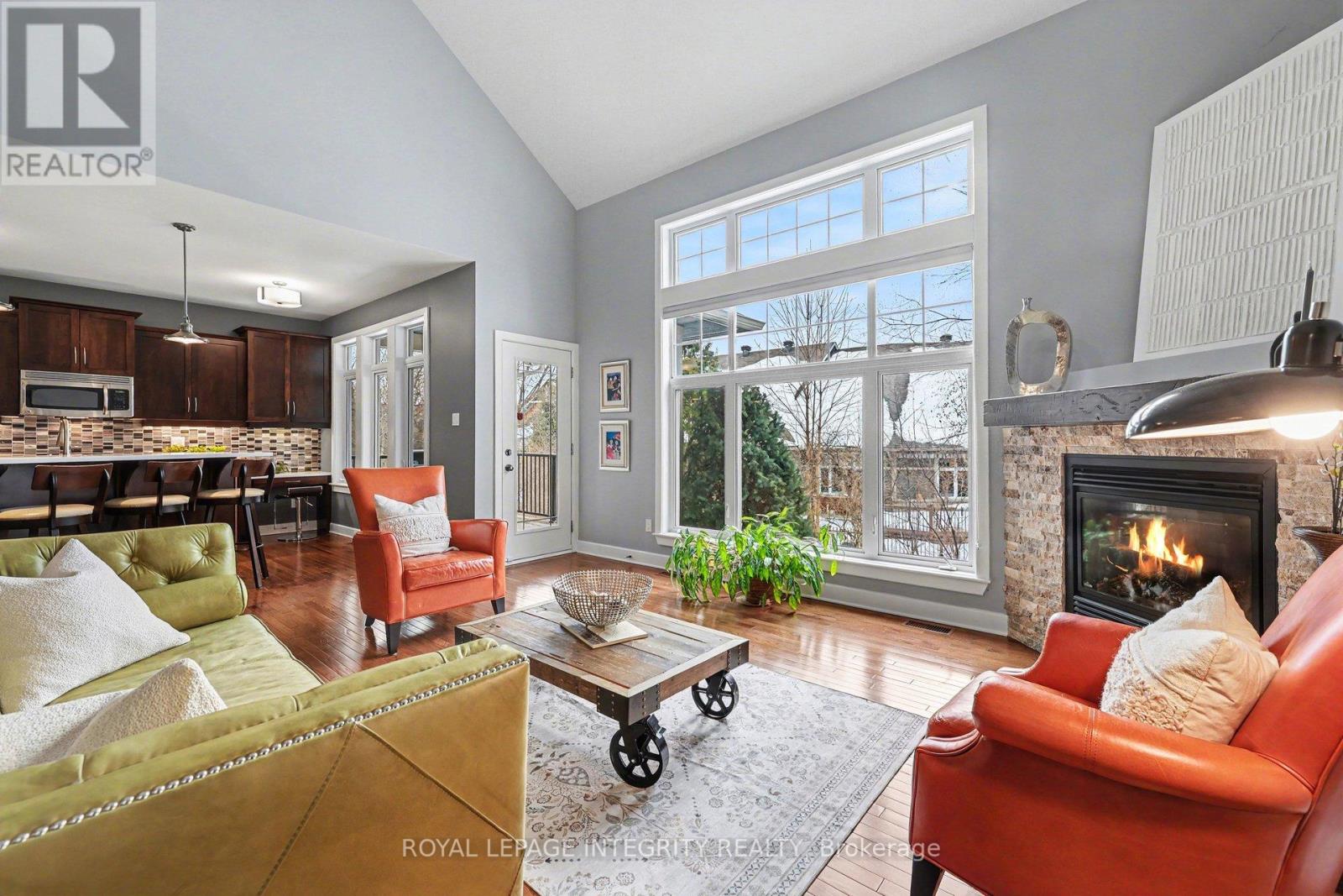 15 Marsh Sparrow Private