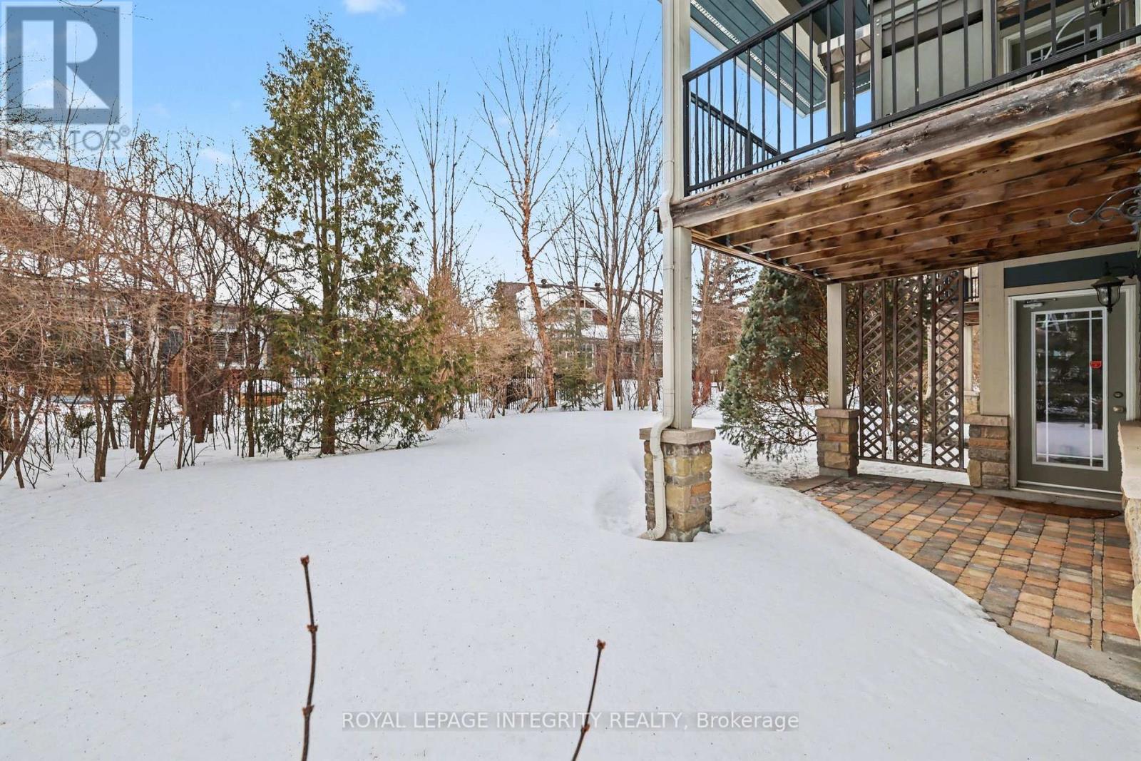 15 Marsh Sparrow Private