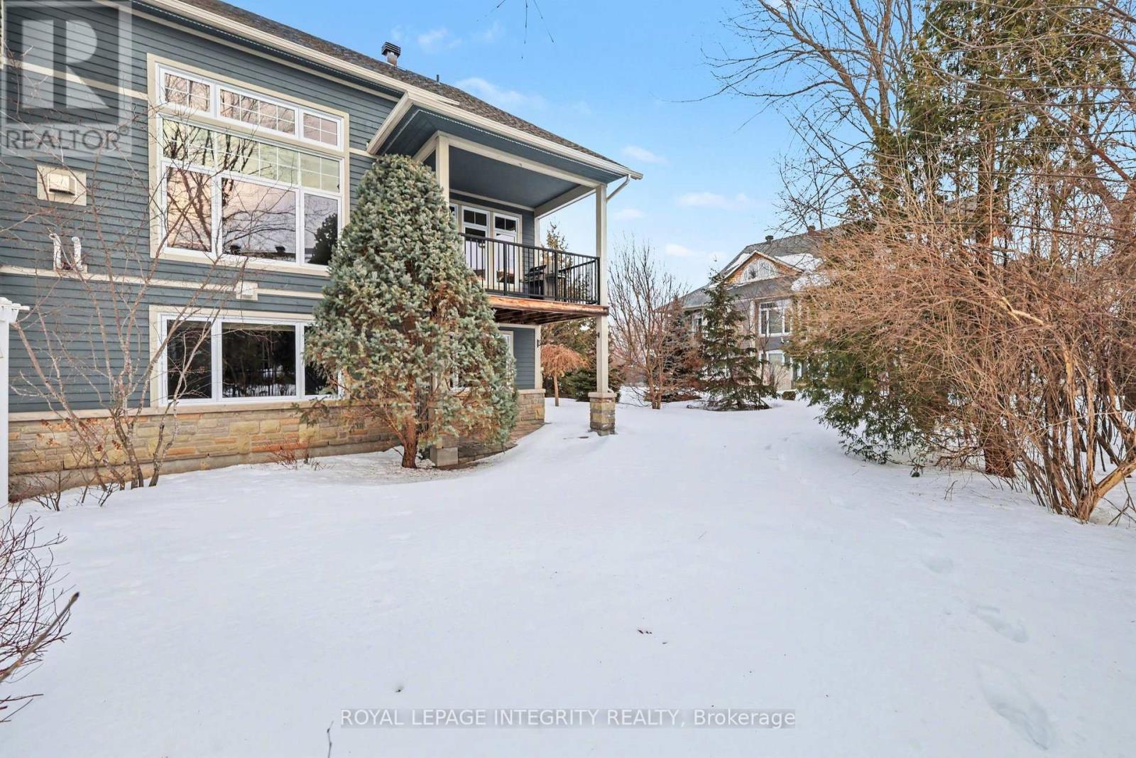 15 Marsh Sparrow Private