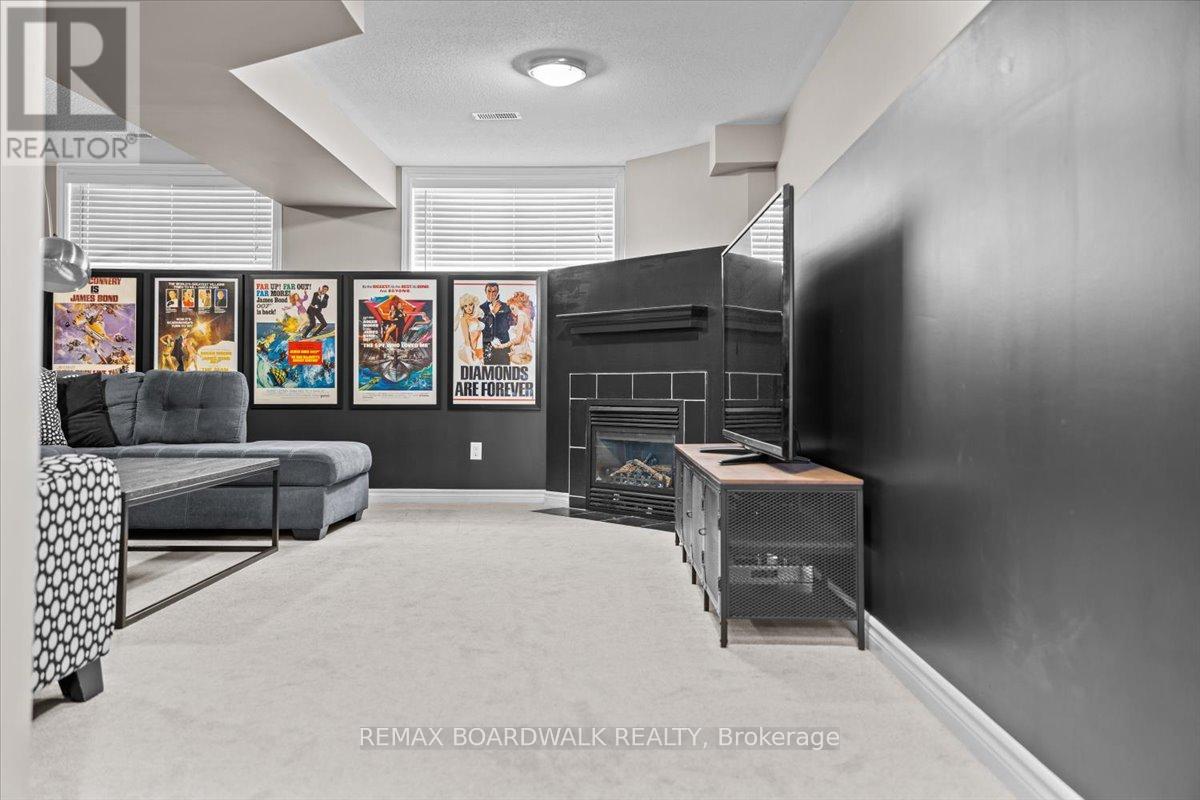 265 Parkrose Private