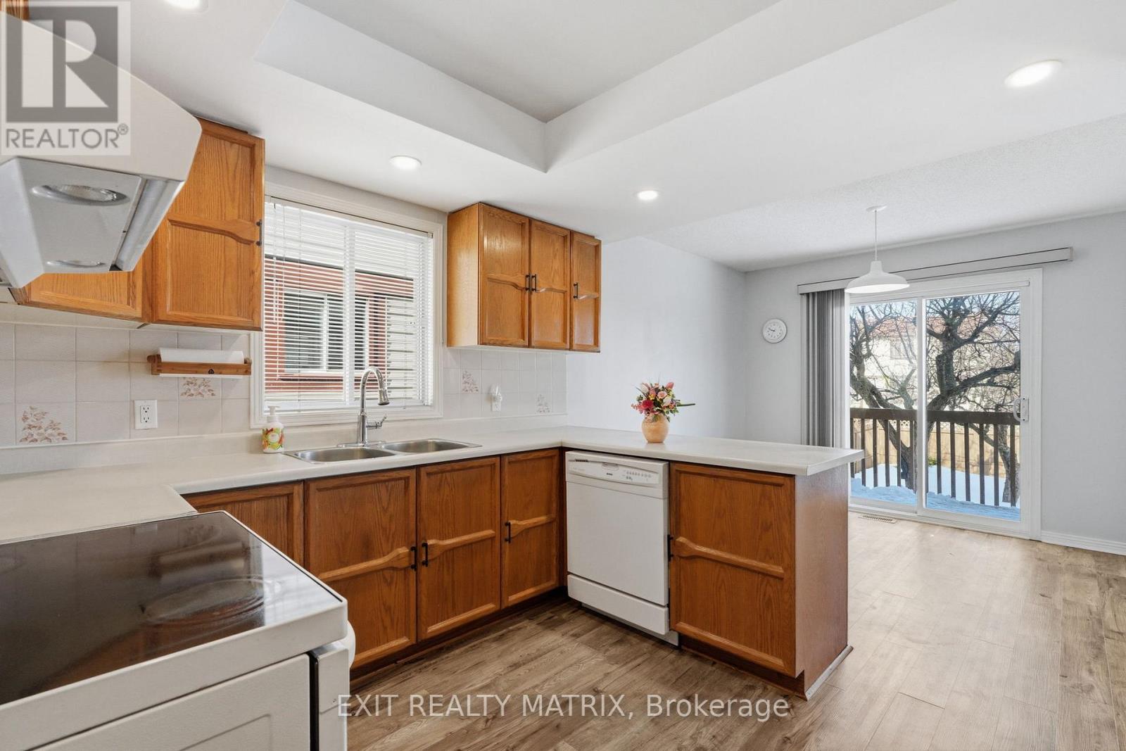 57 Rosegarden Crescent