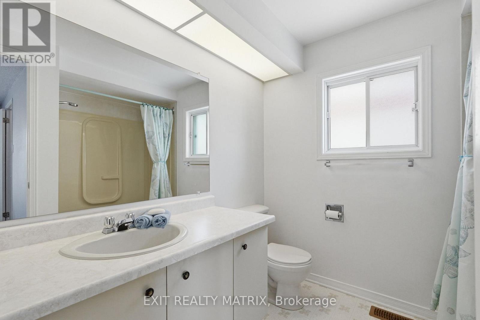 57 Rosegarden Crescent