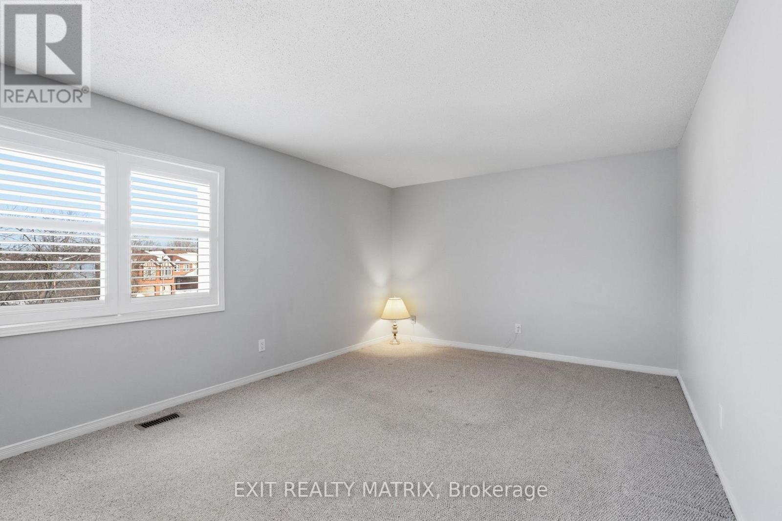 57 Rosegarden Crescent