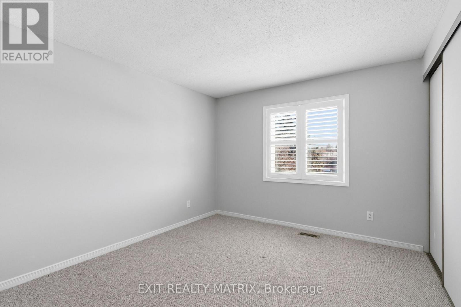 57 Rosegarden Crescent