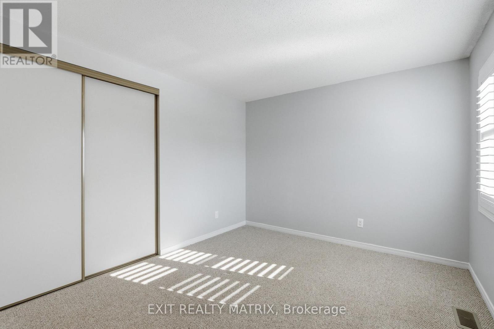 57 Rosegarden Crescent